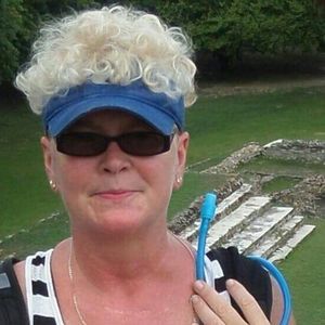 Meet your Posher, Elisa